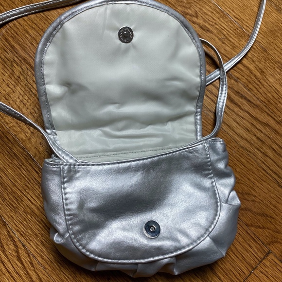 Candie's Silver Crossbody - Picture 5 of 6